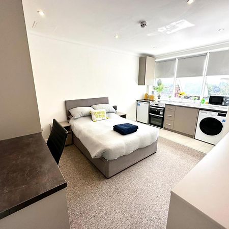 Sunny Modern, Private Apartment,15 Mins To Central London Hendon Exteriér fotografie