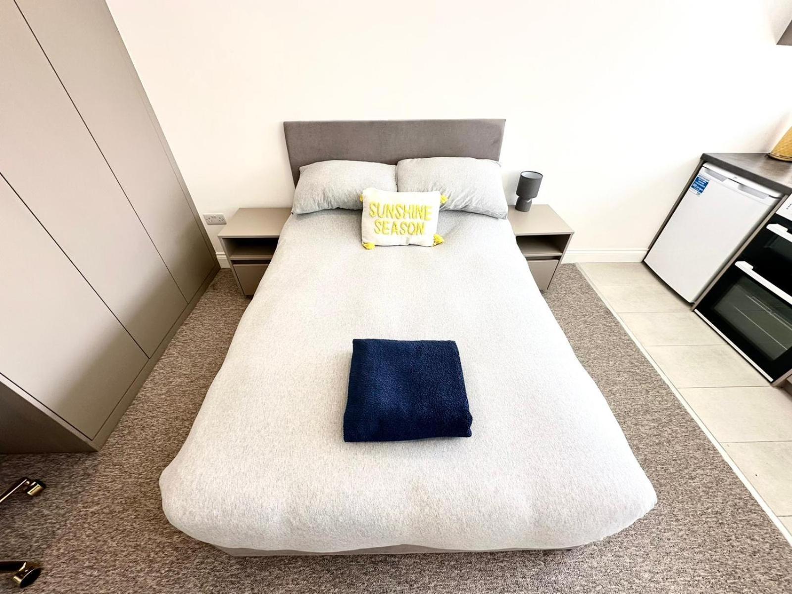Sunny Modern, Private Apartment,15 Mins To Central London Hendon Exteriér fotografie