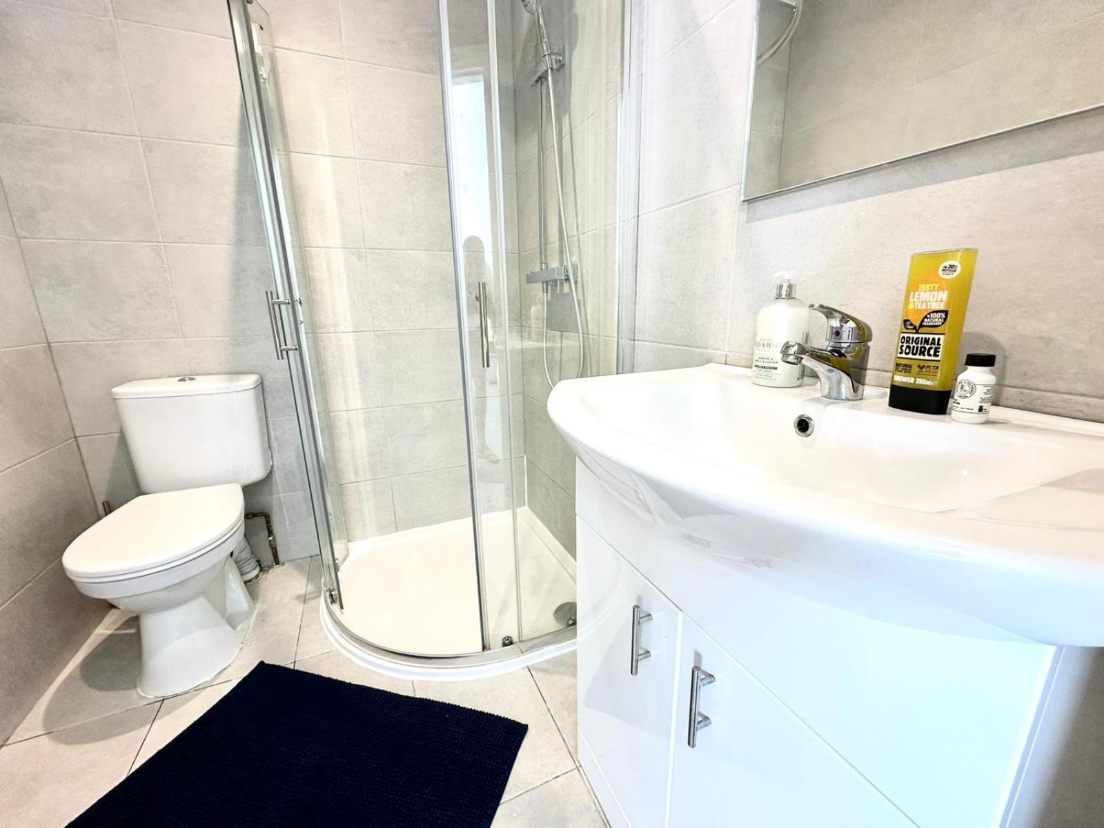 Sunny Modern, Private Apartment,15 Mins To Central London Hendon Exteriér fotografie