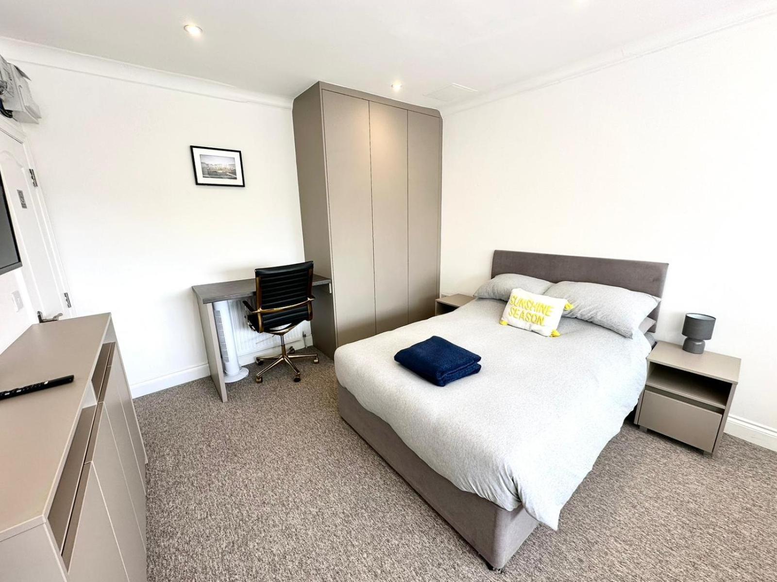 Sunny Modern, Private Apartment,15 Mins To Central London Hendon Exteriér fotografie
